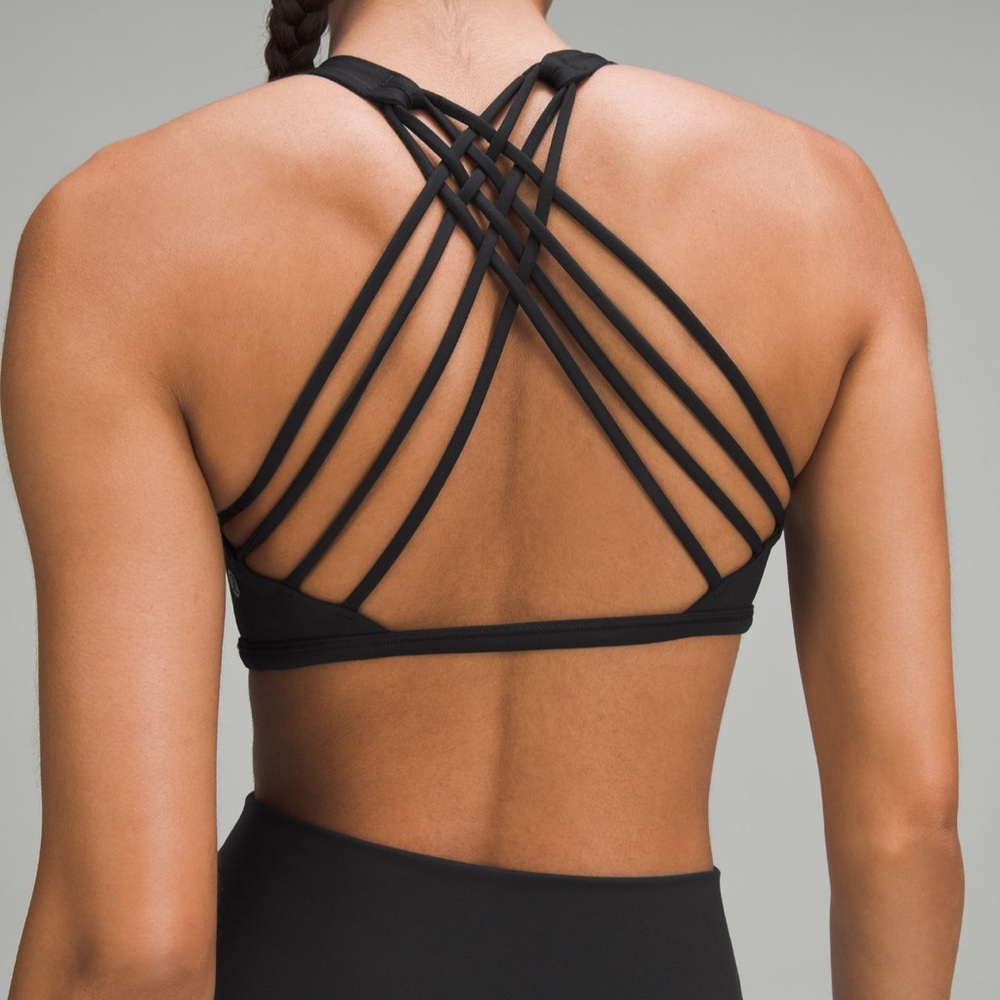 Lululemon Free to Be Bra